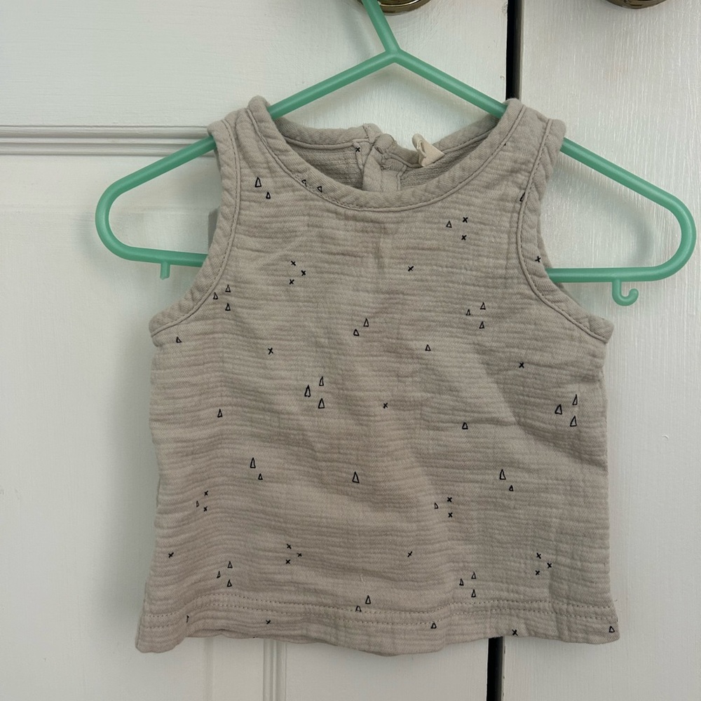 Quincy Mae Gray Sleeveless Gauze Top